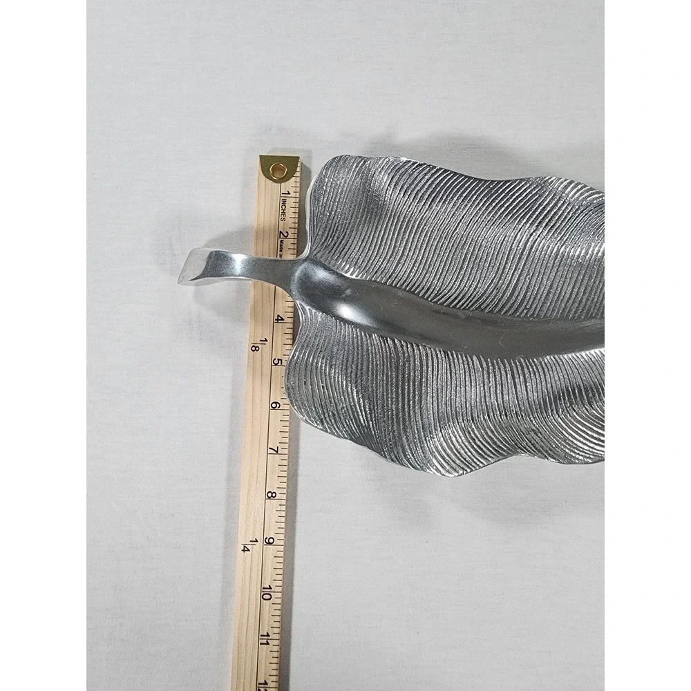 Unbranded vintage aluminum